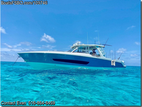 42'  2016 Boston Whaler 420 Outrage