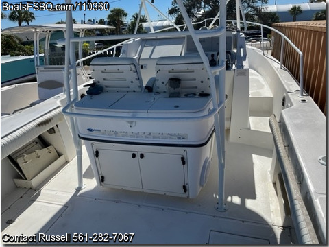 28'  2001 Boston Whaler 280 Outrage