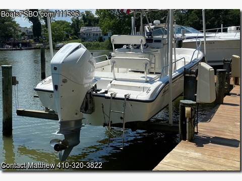 22'  2001 Boston Whaler 220 Dauntless