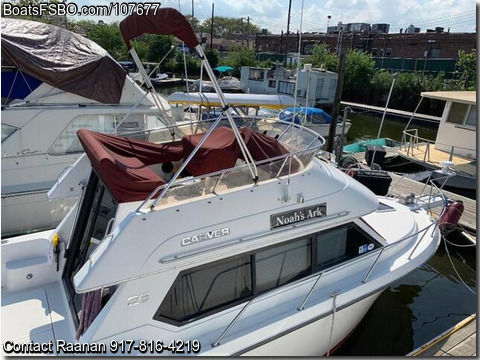 28'  1992 Carver 280 Command Bridge