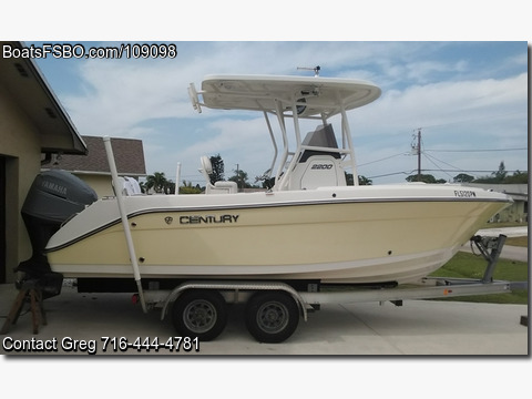 22'  2015 Century 2200 Center Console