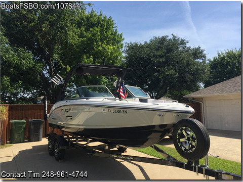 23'  2019 Chaparral H2 O Surf