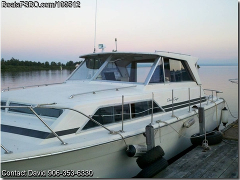 33'  1977 Chris Craft 33 Sport Sedan