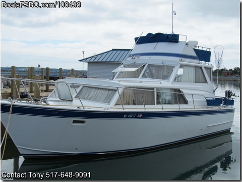 32'  1974 Marinette 32 Flybridge