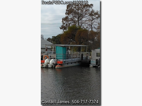 38'  1990 Maurell Pontoon With Head