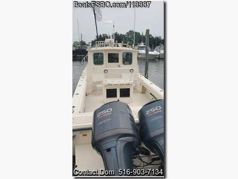 32'  2006 Parker 2820 Pilothouse