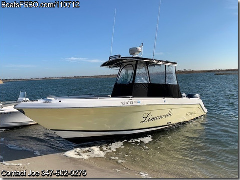 26'  2004 Robalo R260