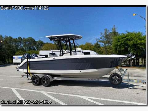 24'  2022 Robalo R242 Center Console