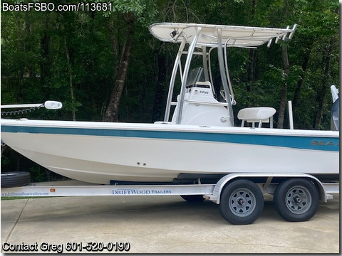 21'  2010 Sea Hunt XP 21