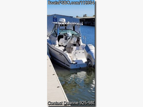 25'  2001 Seaswirl Striper