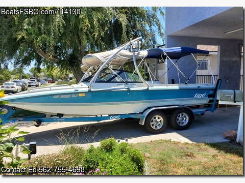 21'  2001 Tige Ski Boat