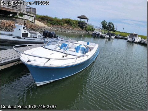 26'  2014 Vanquish Runabout